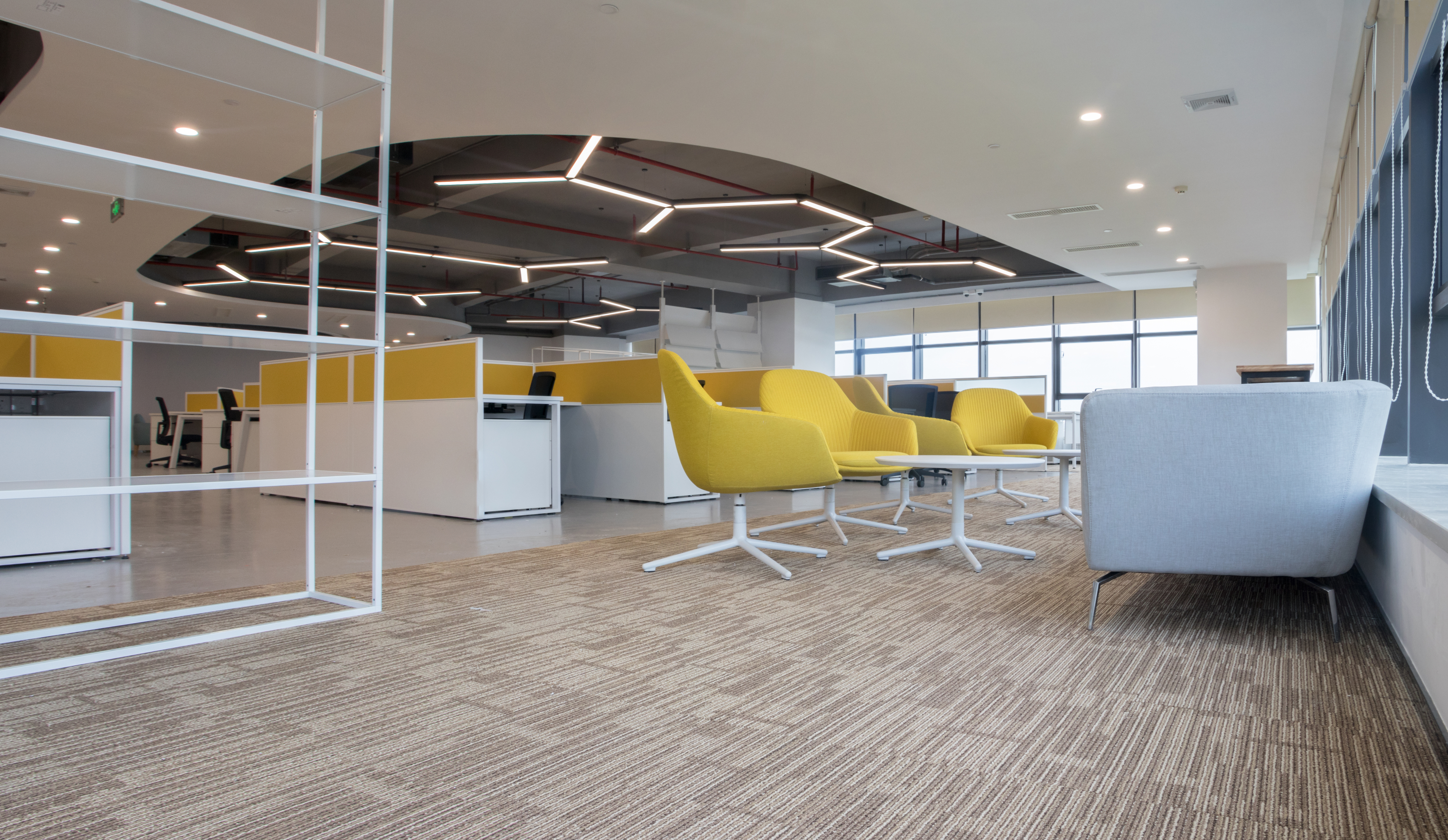 Modernizing Workspace Efficiency for China Construction Bank Zhongshan Branch — 2