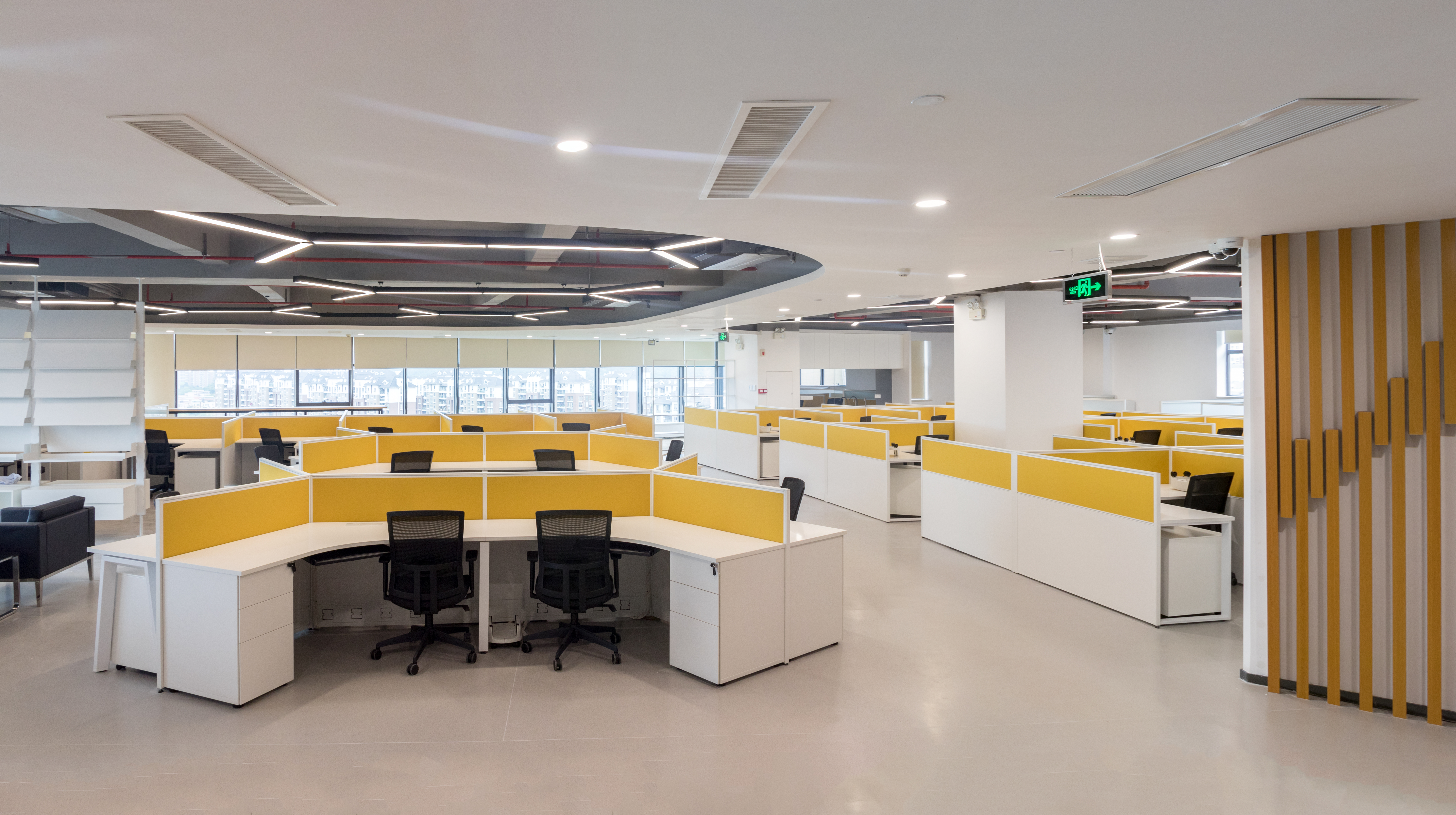 Modernizing Workspace Efficiency for China Construction Bank Zhongshan Branch — 6