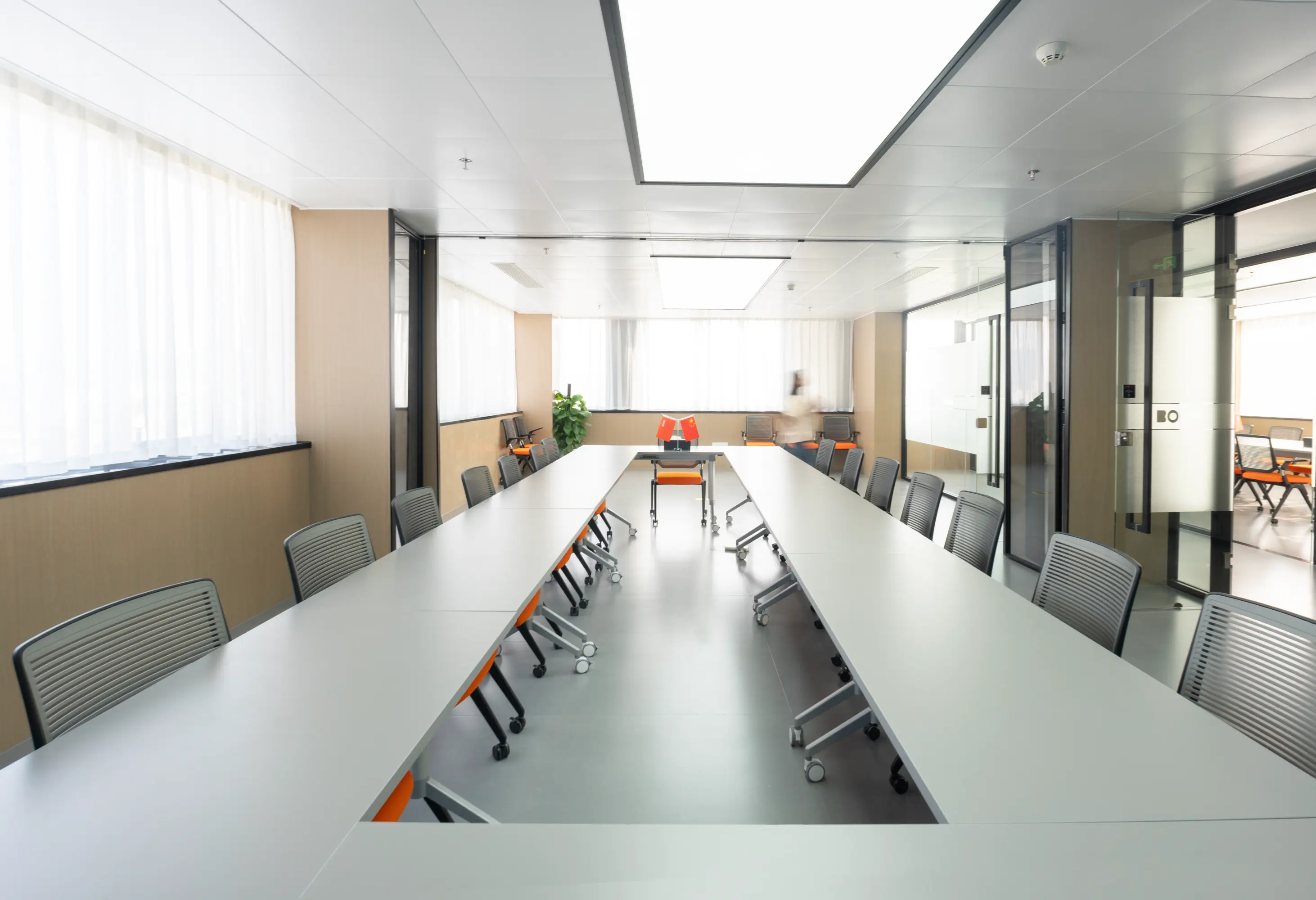 Project Case: Modern Collaborative Meeting Space for Boen Group — 1